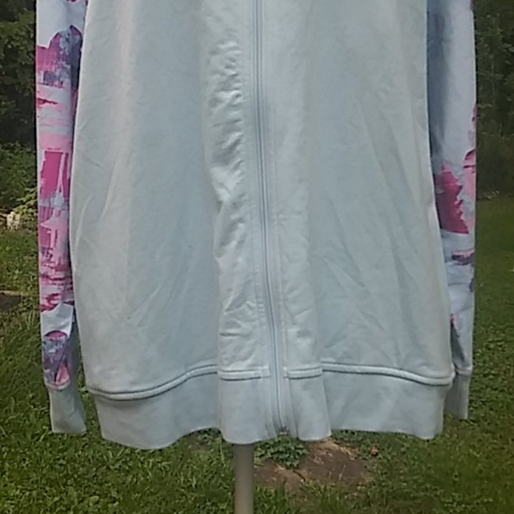 NEW Denim & Co. Bomber Jacket W/Print Detail - Picture 7 of 10